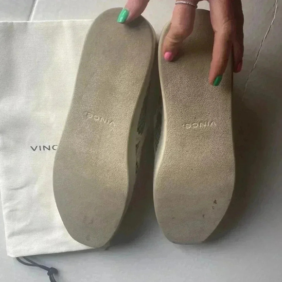 Vince Saxon Snakeskin Embossed Leather Platform - Picture 8 of 12